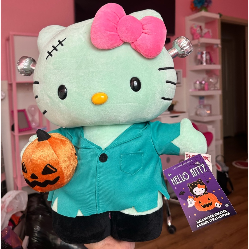 Hello Kitty Frankenstein Greeter